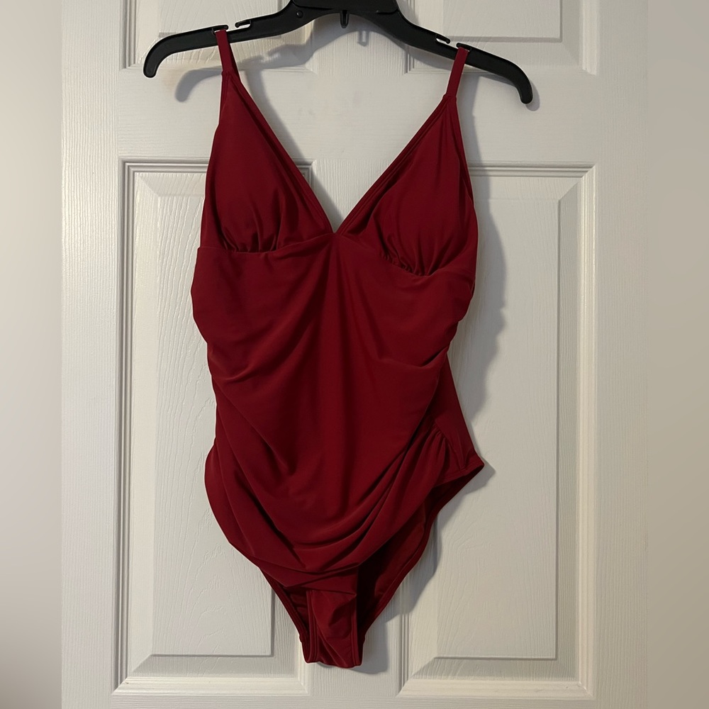 NWT dark red Cupshe one piece ruched swimsuit